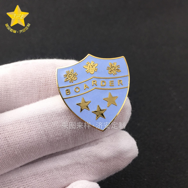 企業LOGO徽章：量身(shēn)定制的企業紀念禮品
